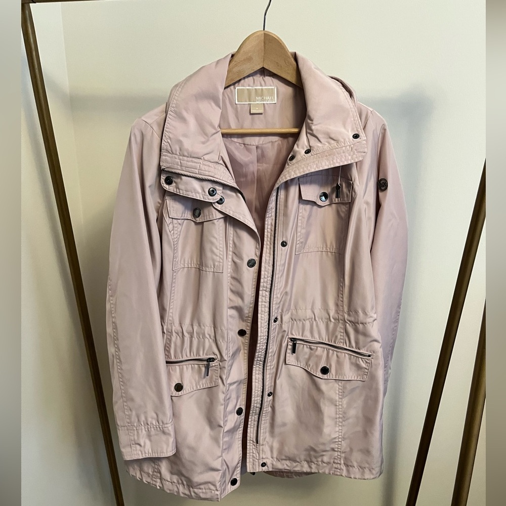 Michael Kors Dusty Pale Pink Raincoat Jacket Windbreaker. Size medium. - Picture 7 of 12